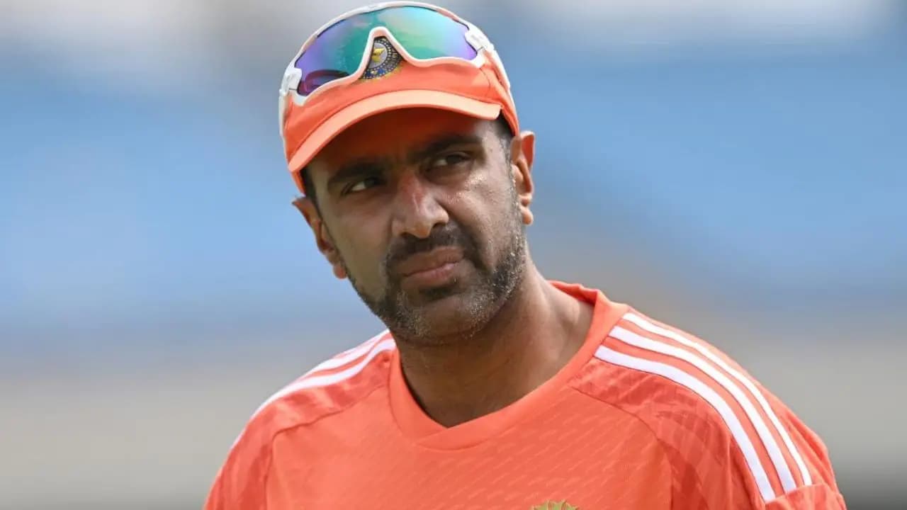 IPL 2026: Ravichandran Ashwin praised Ravi Bishnoi who currently holds the Purple Cap in IPL 2026 with five wickets in two matches