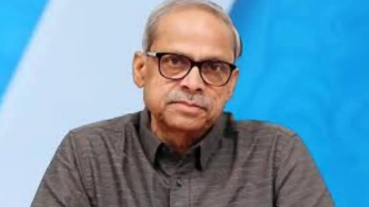 EVM hacked in andhra says parakala prabhakar