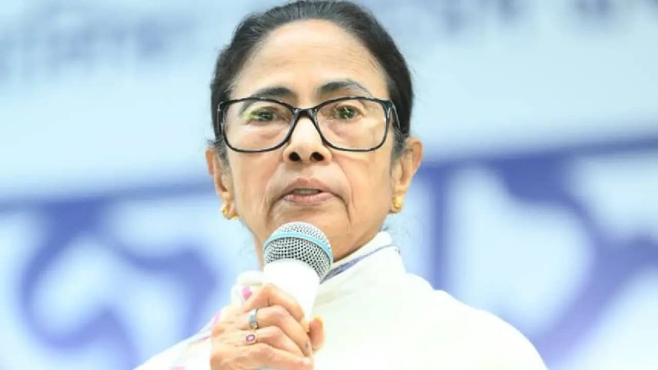 Mamata Banerjee slams Election Commission and BJP after Final supplementary list