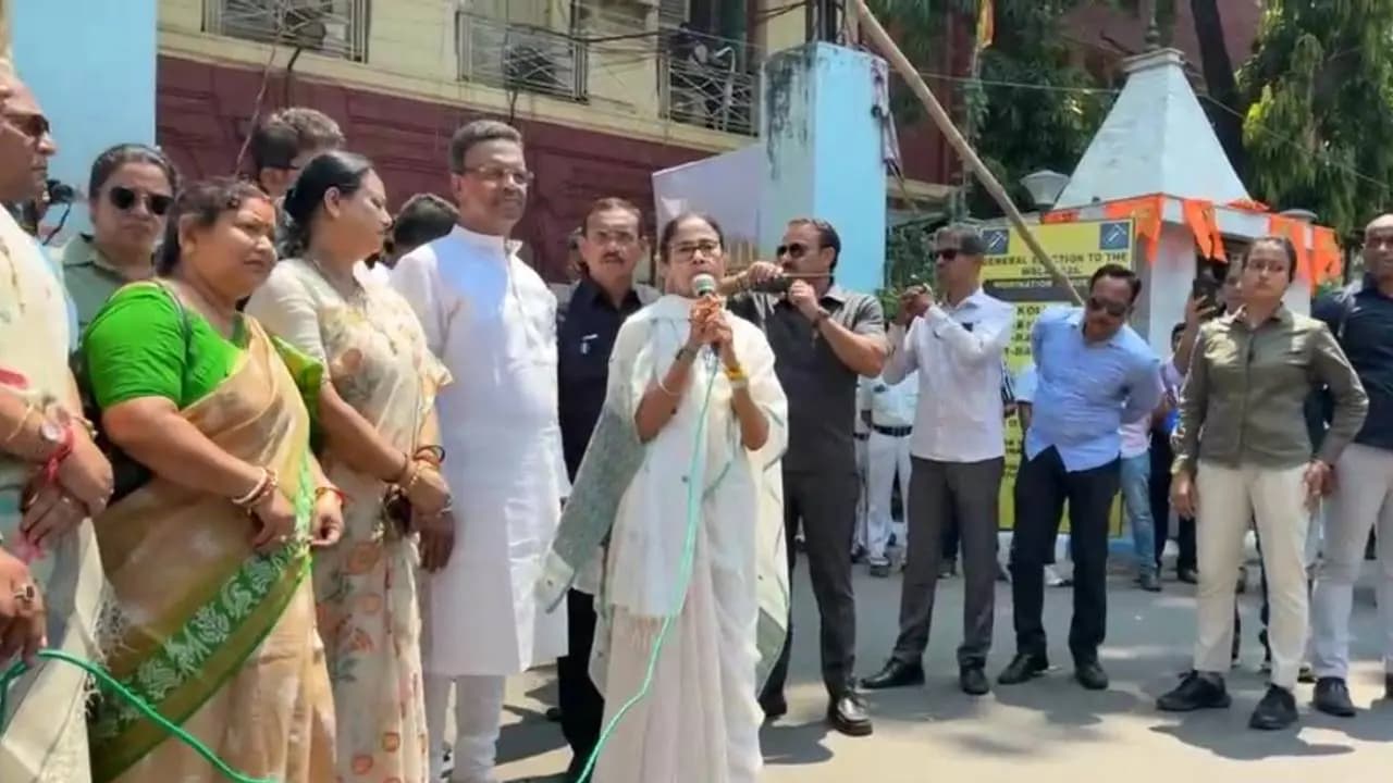 Mamata Banerjee again speak the topic of SIR after filing nominations