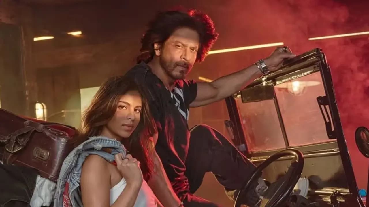 Shah Rukh Khan Is Just A Colleague To Suhana On King Set,' Says Saurabh Shukla