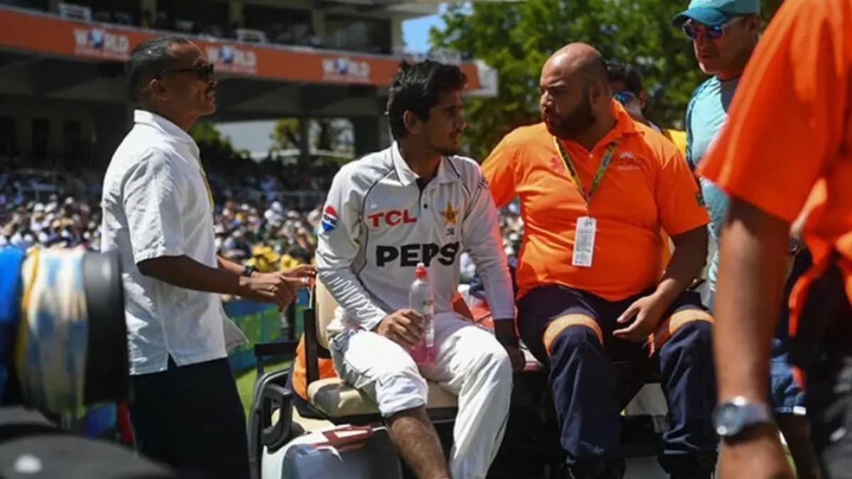 Pakistan star cricketer Saim Ayub ruled out of competitive cricket spt 