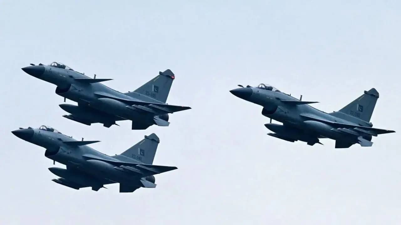 Pakistan scrambled fighter jets to Middle East ahead of US-Iran talks