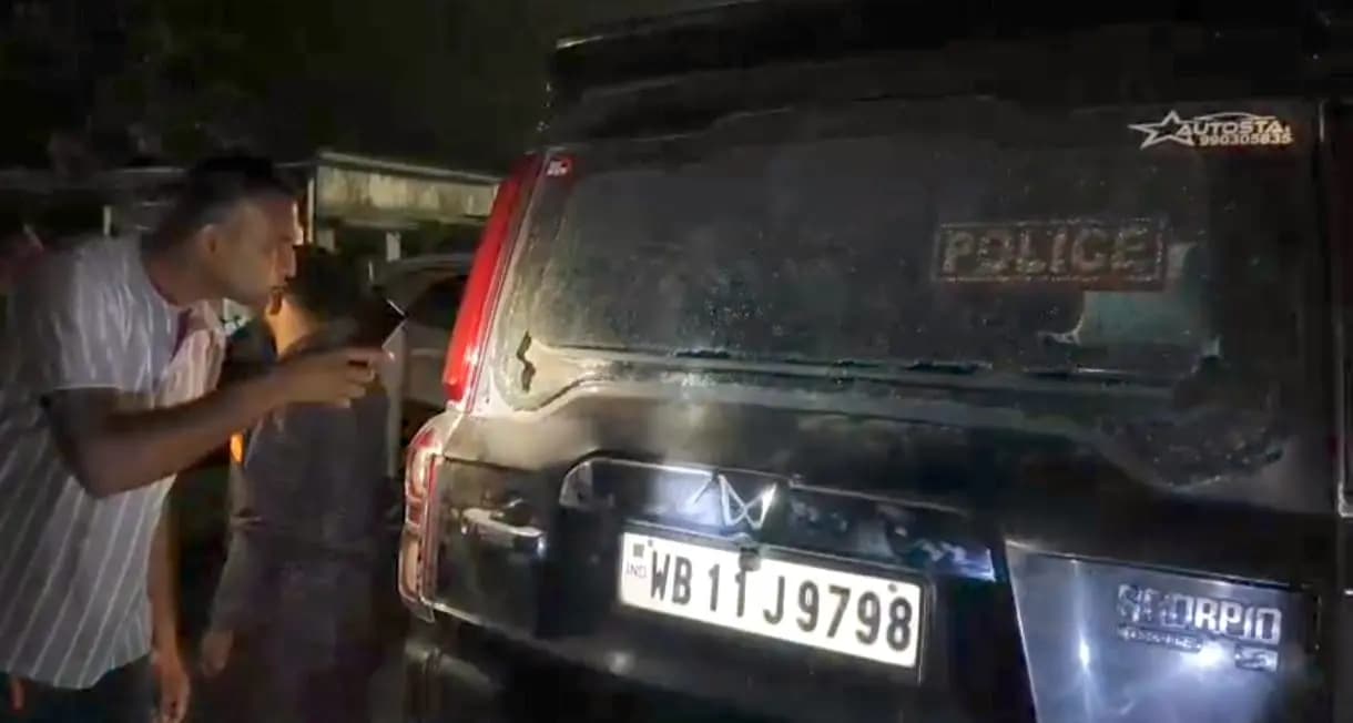 ISF Candidate Nawsad Siddique Car Attacked During Election Rally in Bhangar 