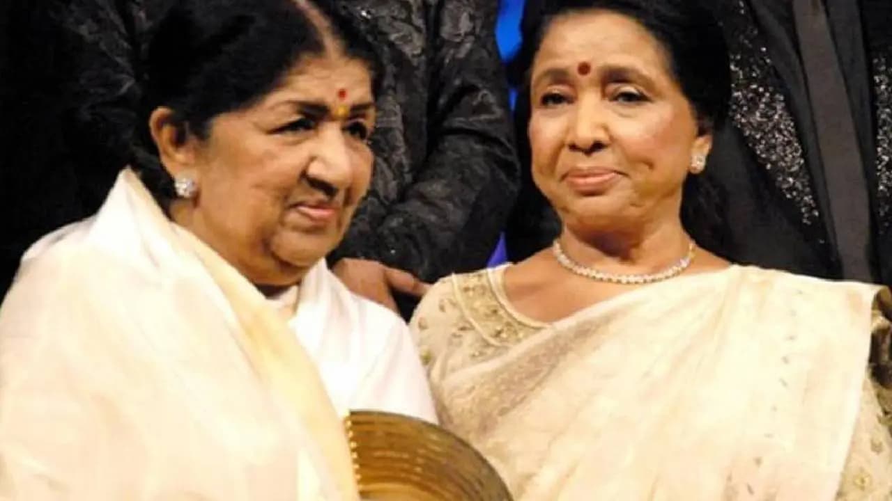 When Asha Bhosle recalls healthy competition with sister Lata Mangeshkar 
