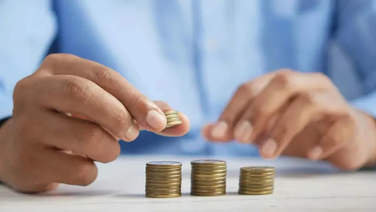 You have Rs 100 to invest how should you allocate it across stocks gold and FDs find out here