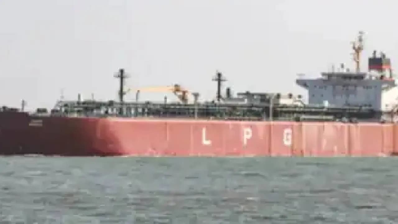 Vessel Jag Vikram with 20,400 tons of LPG set to arrive in India On April 14