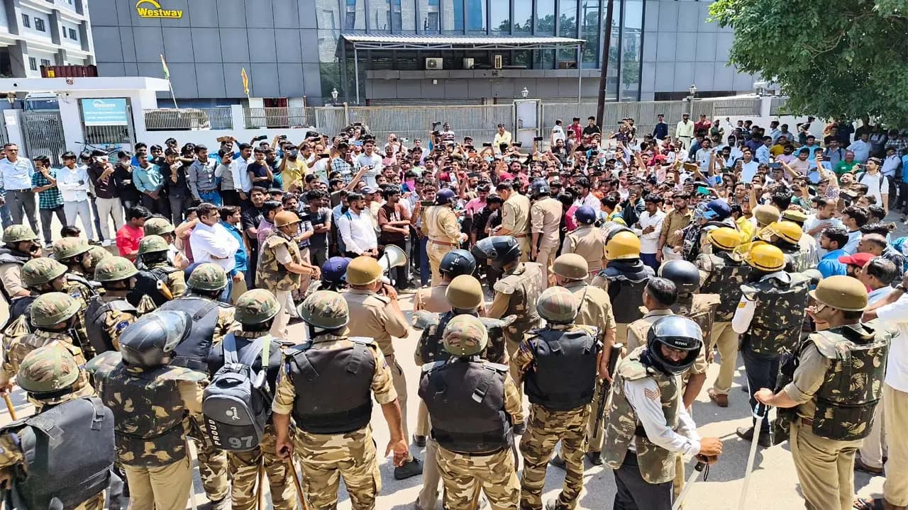 QR Codes and WhatsApp Groups How was the plan for the Noida protests Planned Overnight who provided the incitement 