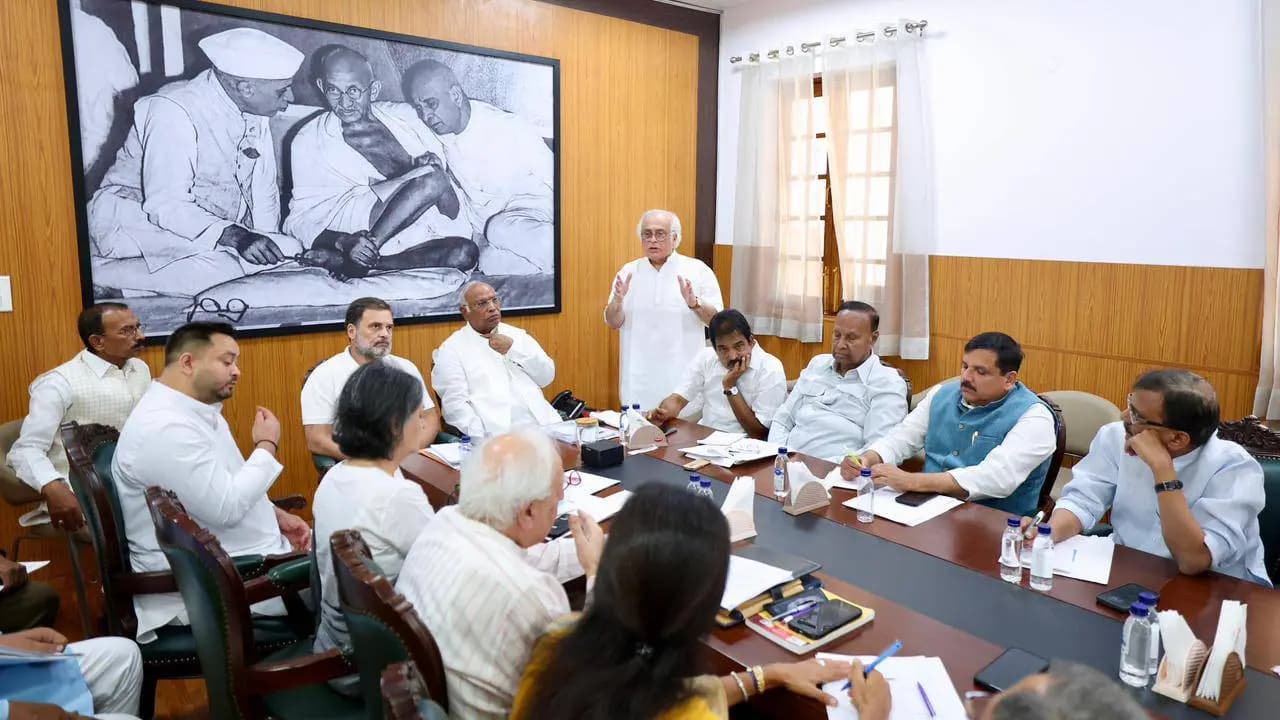 INDIA Bloc Opposes Delimitation as Parliament Special Session for Women’s Reservation Begins