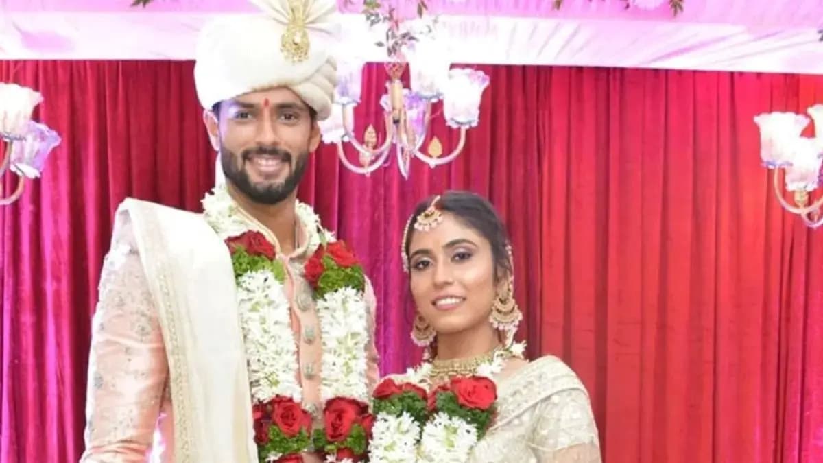 Here is The net worth of Anjum Khan, wife of ster cricketer Shivam Dube spt 