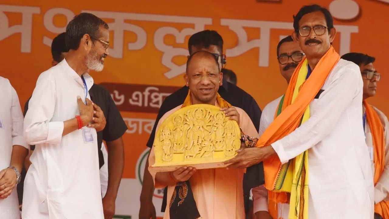 WB Election 2026: As soon as Yogi Adityanath boarded the helicopter supporters shouted with Buldozer Baba