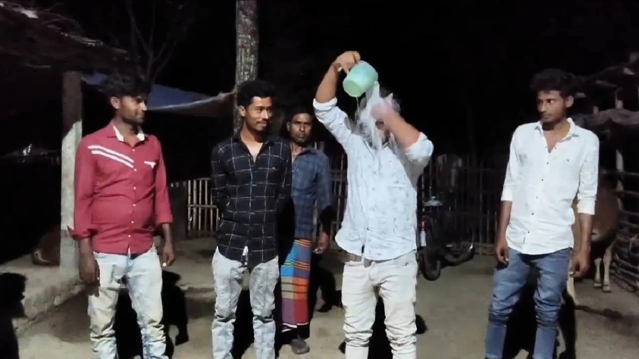 Leader returned from Congress to TMC after bathing with milk