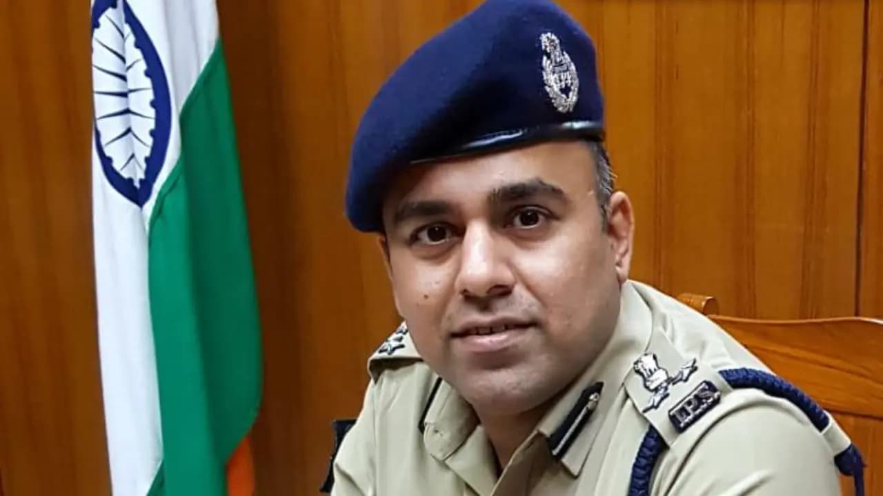 WB Elections 2026: ECI has removed the CP Bidhhannagar Murali Dhar