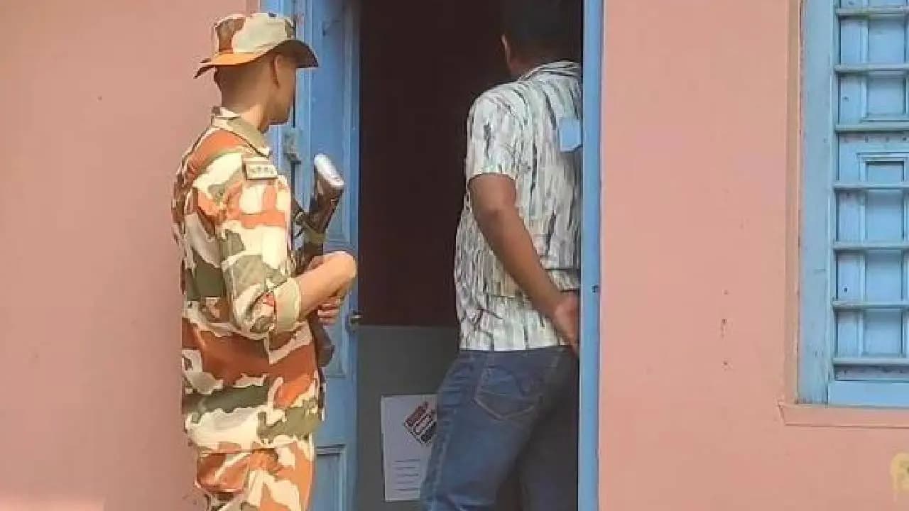 104-year-old Votes from Home and also Many Left Out in Uttarpara