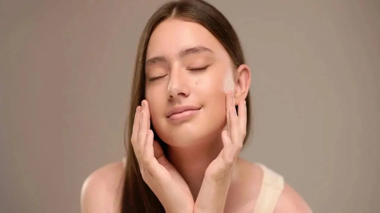 Skincare Trends 2026: Why Vitamin C and Ceramides are Dominating Beauty Routines in India