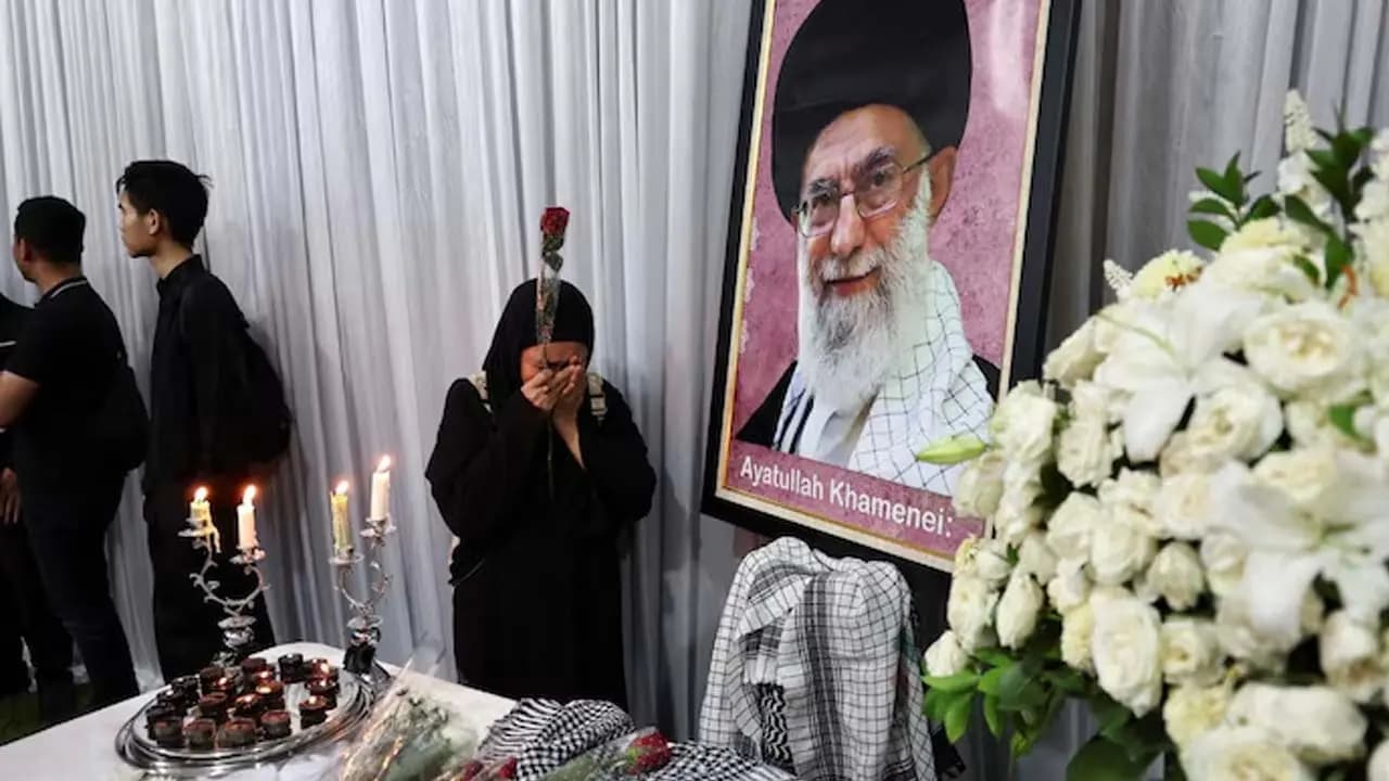 Ayatollah Ali Khamenei To Bury