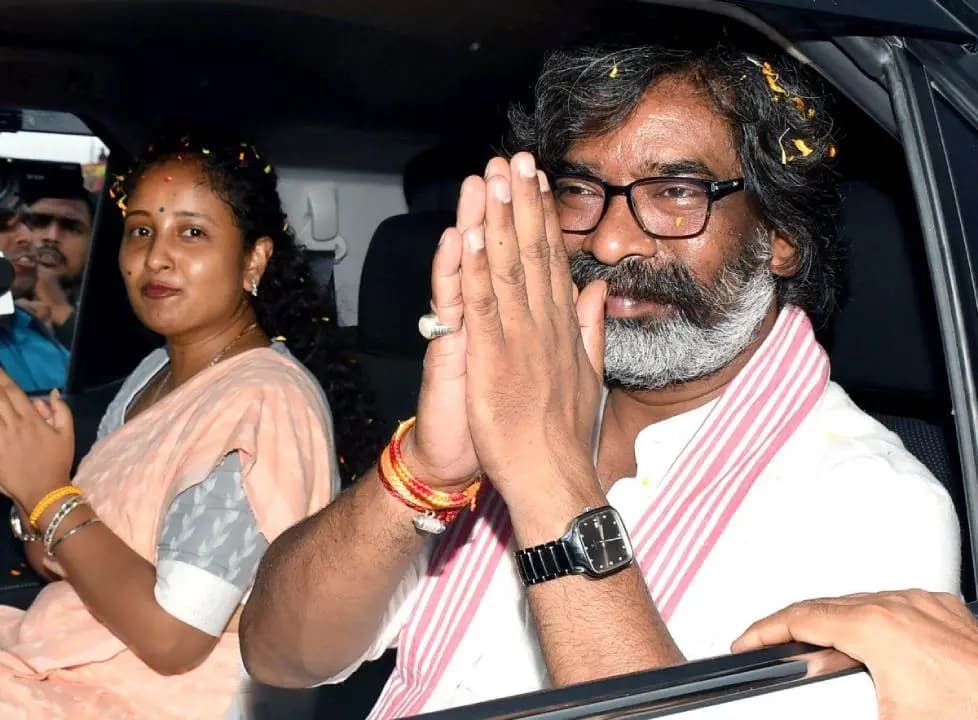 West Bengal Election 2026: Chief Minister Hemant and his wife return to Ranchi after facing obstacles during Modis visit 