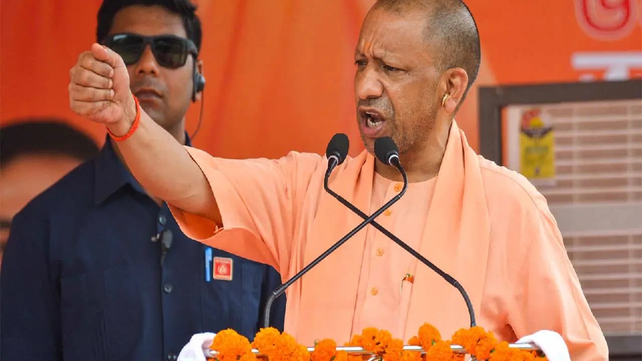 Yogi Adityanath Attributes Netajis Slogan to Swami Vivekananda amd TMC Slams BJP CM in Bengal