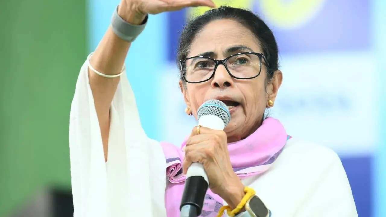 Mamata Banerjee slams PM Modi after he ate Jhalmuri in Jhargram