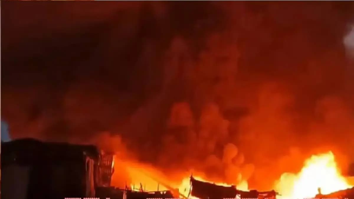terrible fire in factory gnr