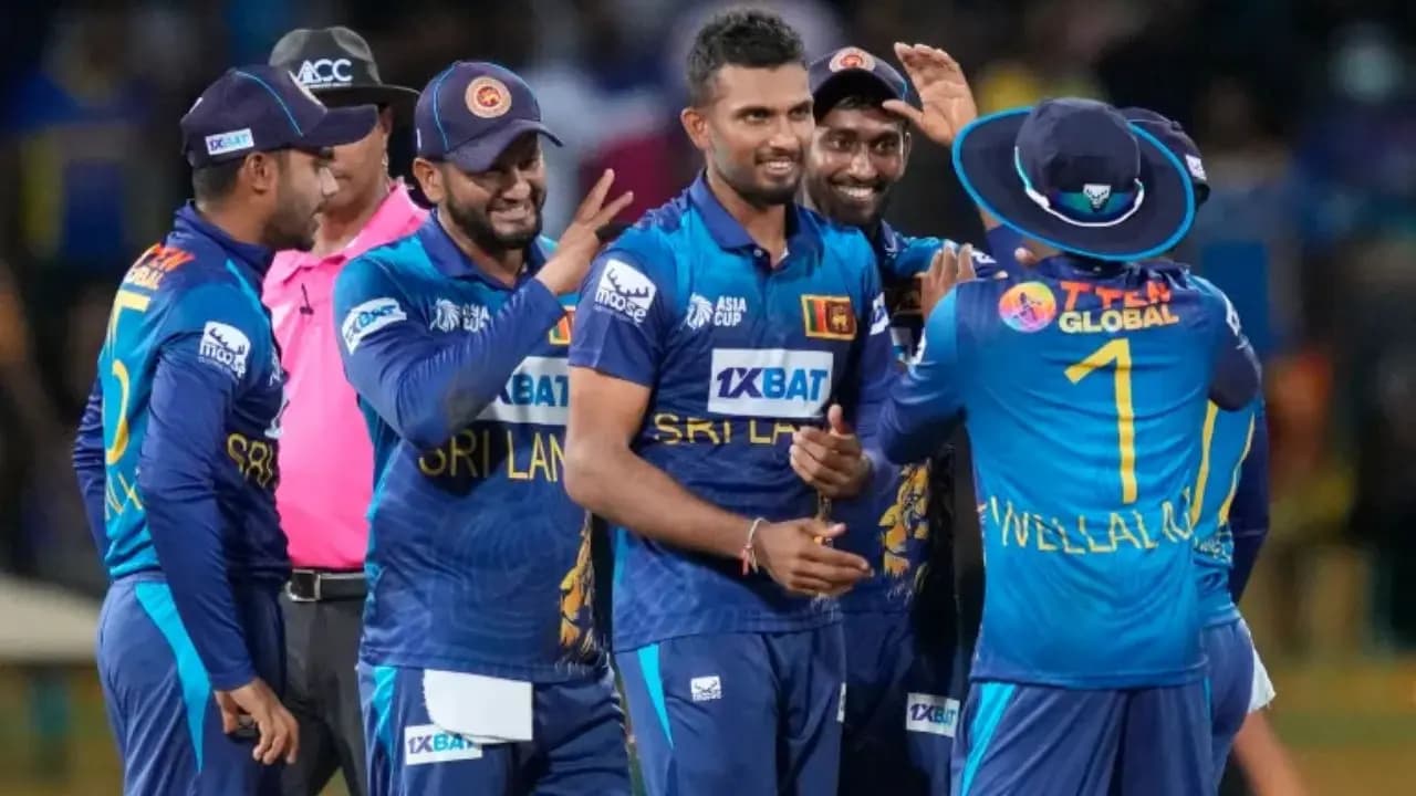 Srilankan star cricketer Dasun Shanaka banned from Pakistan Super League for one year