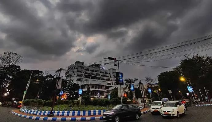 Heavy rainfall alert in West Bengal gnr