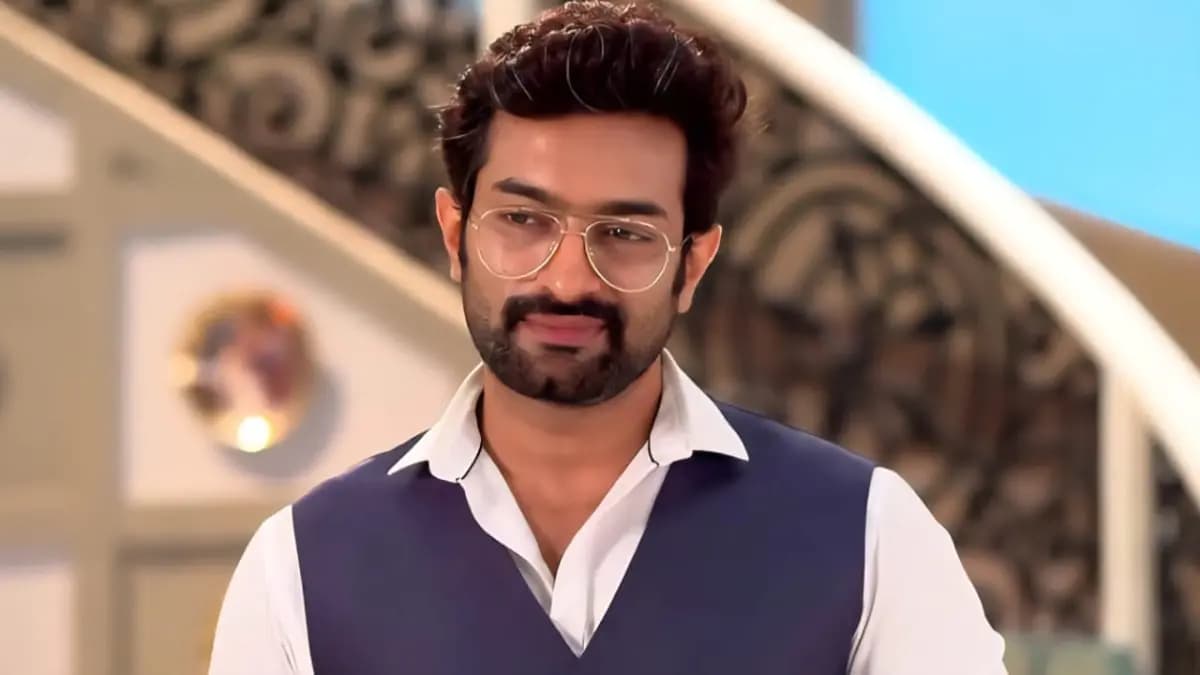 Jeetu Kamal shared a note about Chirodini Tumi Je Amar being bengal topper on TRP chart