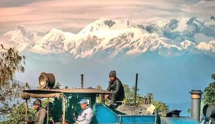Tiger Hill to get new pavilion for tourists to see Mt Kanchenjunga gnr