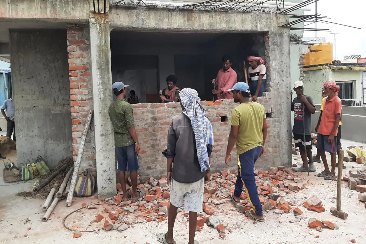 Uttarpara municipality demolishes illegal constructions