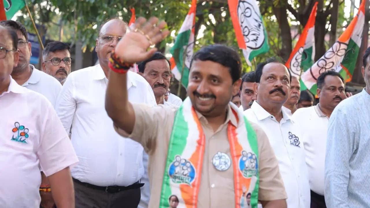 This TMC candidate vowed to give service to his constituency as soon as he receives a call