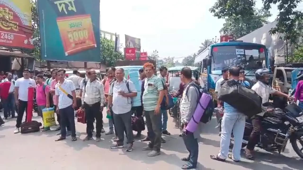Bengal Elections 2026: Few hours before first phase assembly election in West Bengal polling personnel staged demonstration demanding vehicle and their due payments