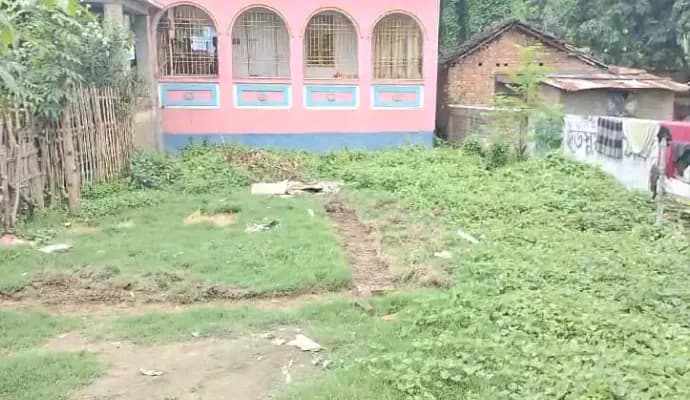 vacant govt land controversy in berhampore