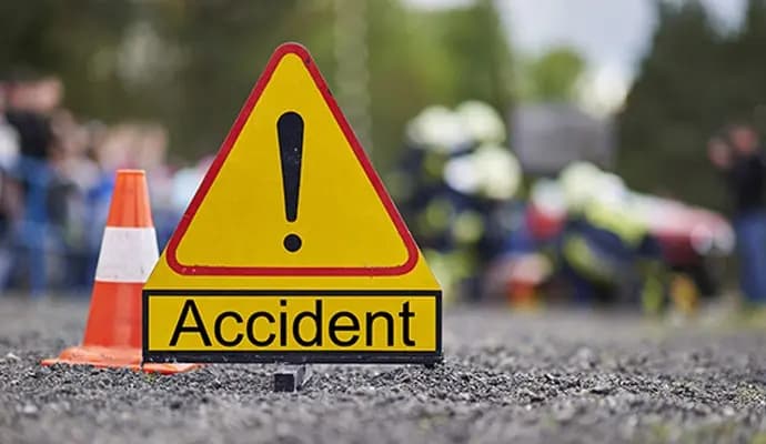 accident in medinipur, six dies gnr
