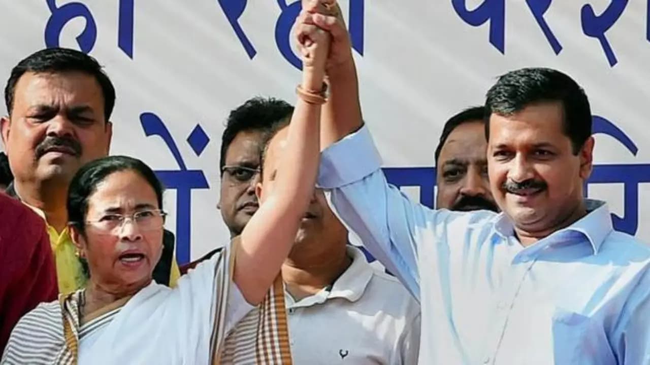 AAP convenor Arvind Kejriwal spoke CM Mamata Banerjee over phone and extend his full support ahead of the upcoming Assembly elections