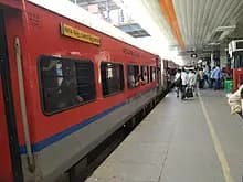 Coupling Of Magadh Express Breaks, Train Splits Into Two