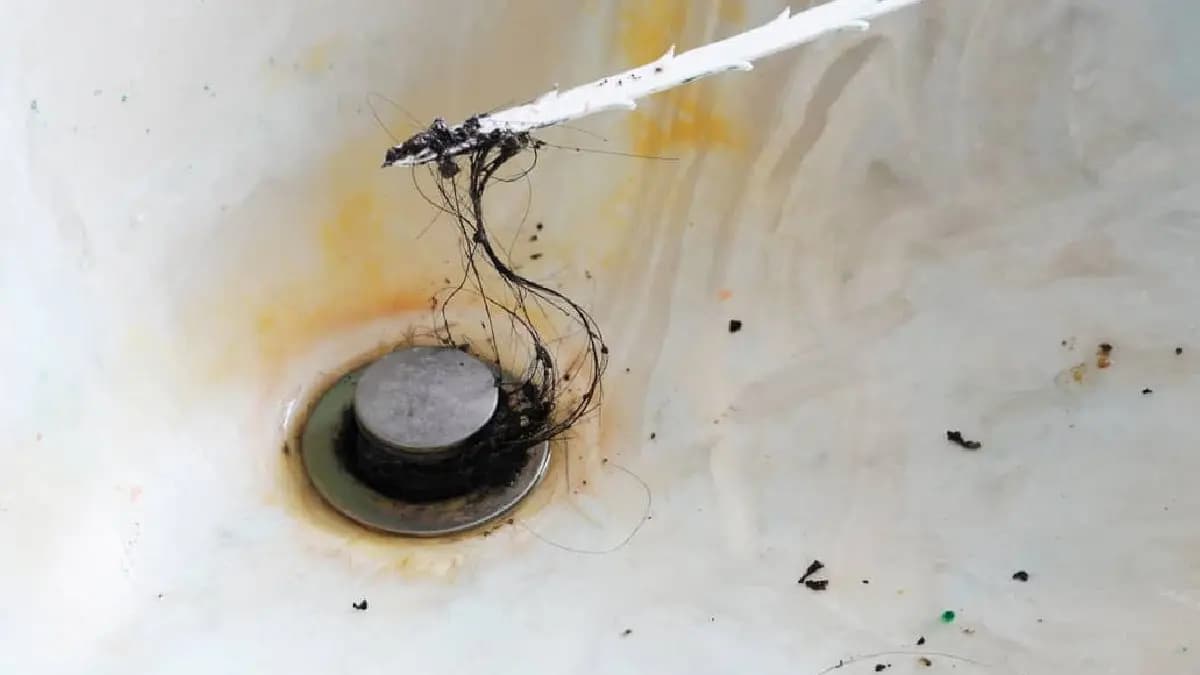 Kitchen Hacks: Three simple tricks to clean clogged basin