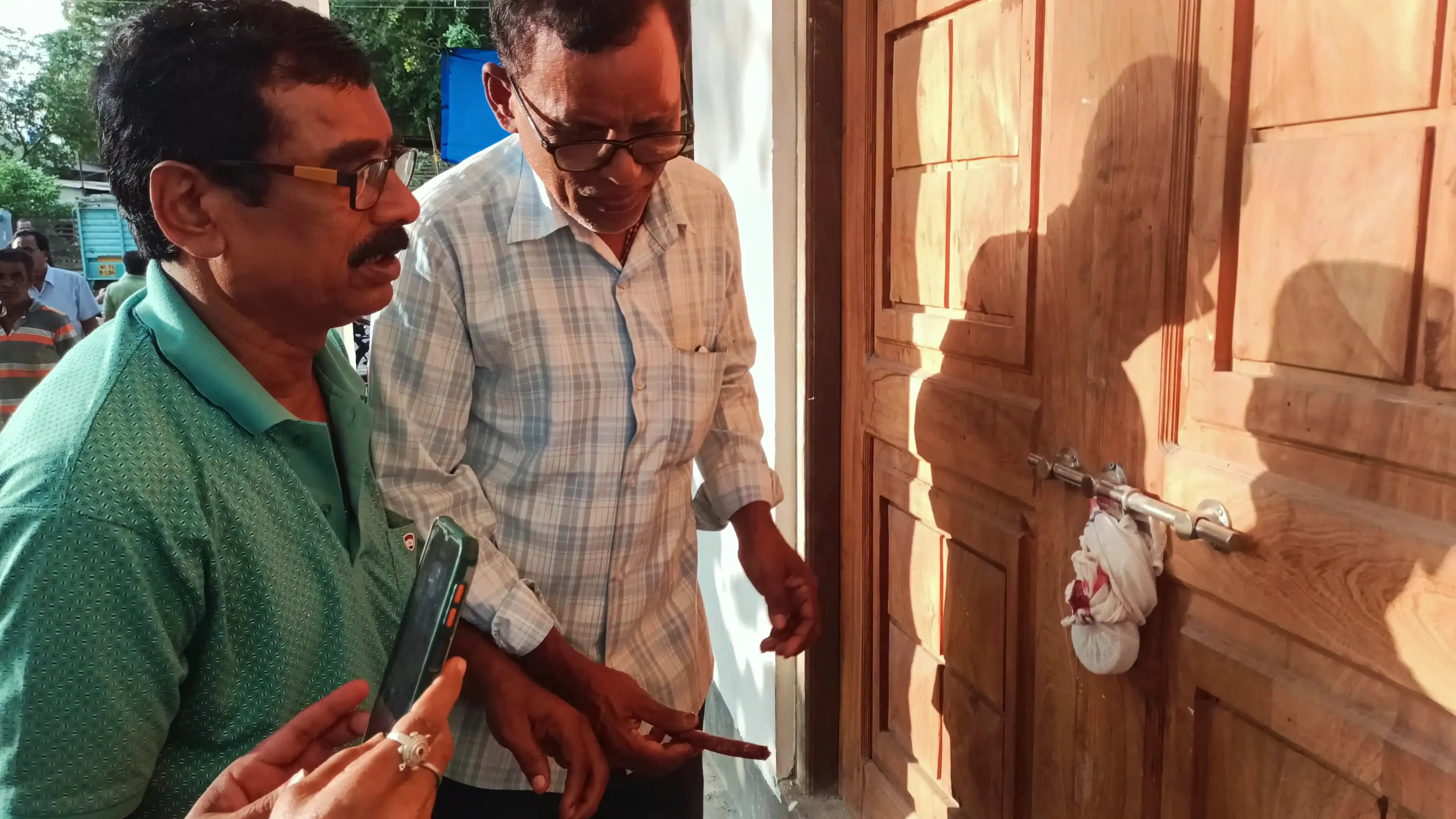 illegal building in government land, zilla parishad sealed building  gnr