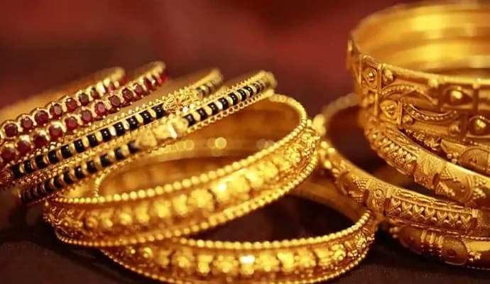 decoity in gold jewellery shop at budge bidge