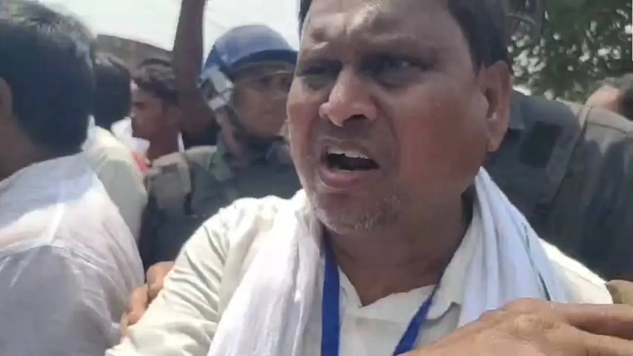 Phase 1 Assembly Polls In West Bengal: Chaos in Naoda, Humayun Kabir Starts Road Blockade 