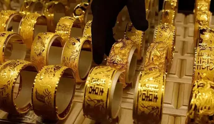 gold rate hikes in kolkata on 11 september 2024_gnr
