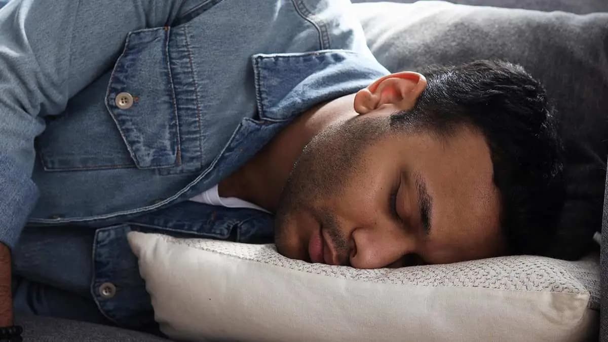 Headache cough and cold among the symptoms of vitamin and mineral deficiency