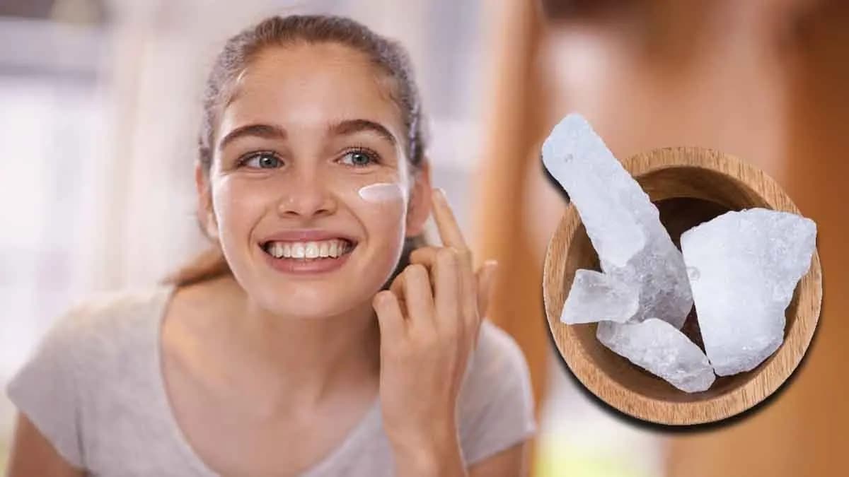 alum powder is very effective for glass clear skin this home made night cream reduce wrinkles and make your skin tone bright lif