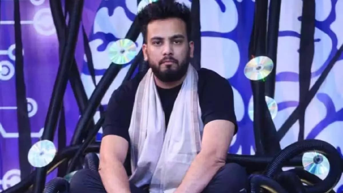 Elvish Yadav s father Breaks Silence on firing incident outside his residence