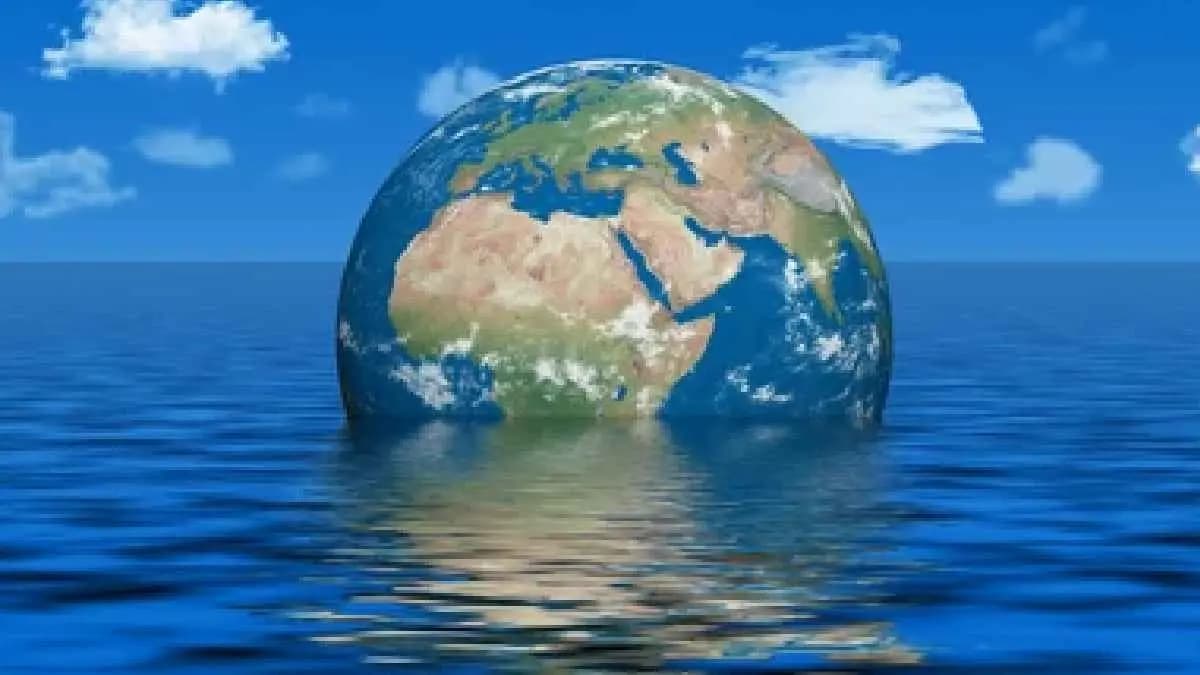 Violent Birth of Earth create life in quick time