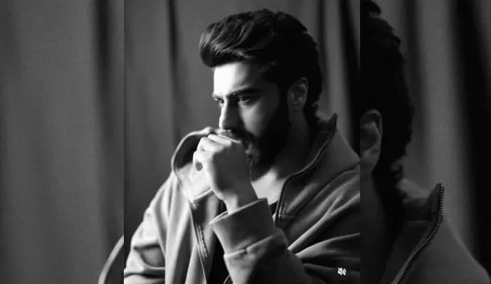 Bollywood actor Arjun Kapoor snapped outside of a clinic