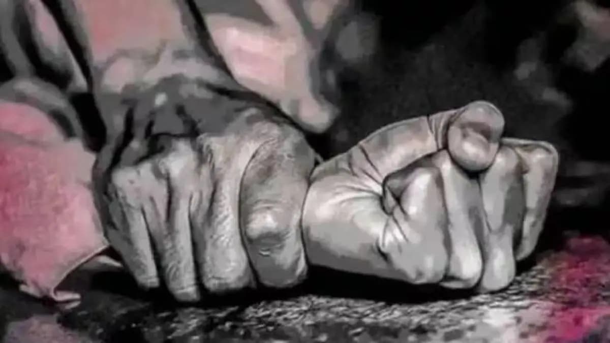 Class 12th student was allegedly physically assault by 23 people after being held captive for seven days in Varanasi Uttar Pradesh