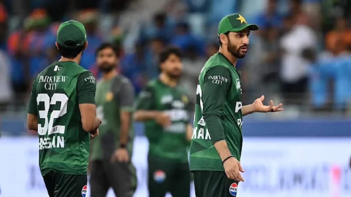 Asia Cup withdrawal only honourable exit for below-par Pakistan
