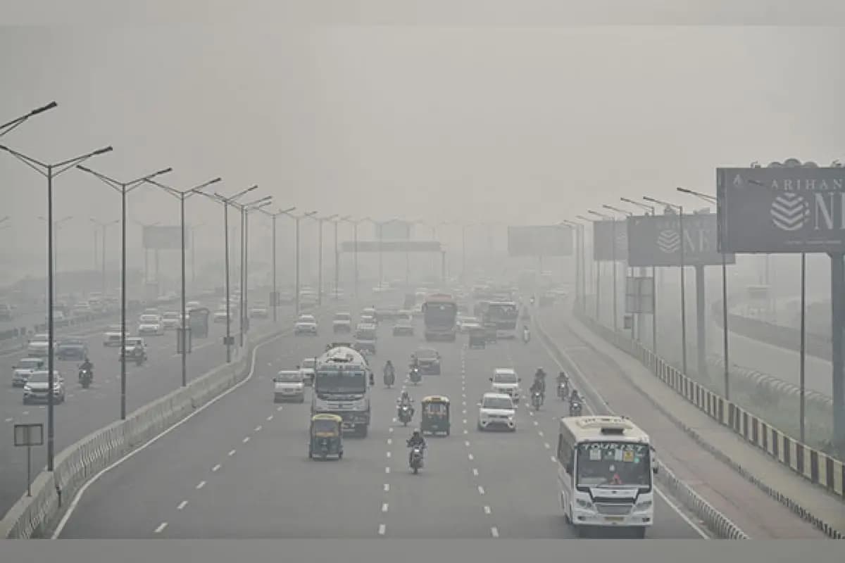 Centre doubles fines for stubble burning as Delhi, other areas battle pollution gnr