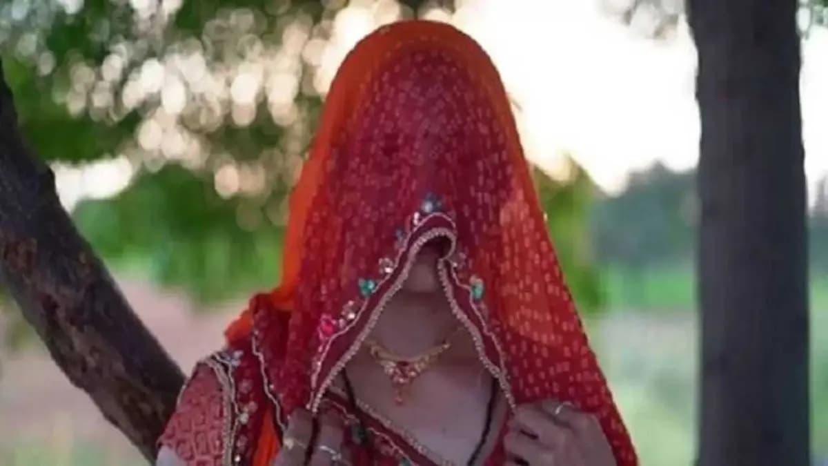 She used to steal gutkha from her husband pocket gnr
