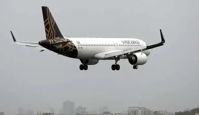 Vistara Pilot Crisis Deepens, Dozens Of Flights Cancelled Across India